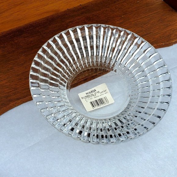 Mikasa Crystal Shimmering Star 7 in Pillar Candle Holder - Picture 4 of 11